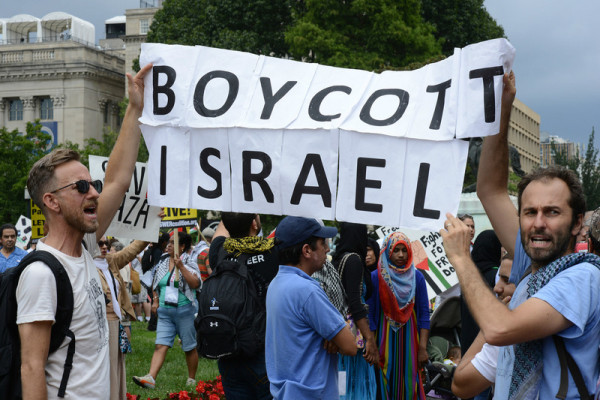 Anti-Israel students at the University of California