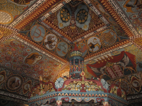 Ceiling of wooden synagogue (Sheldon Kirshner photo)