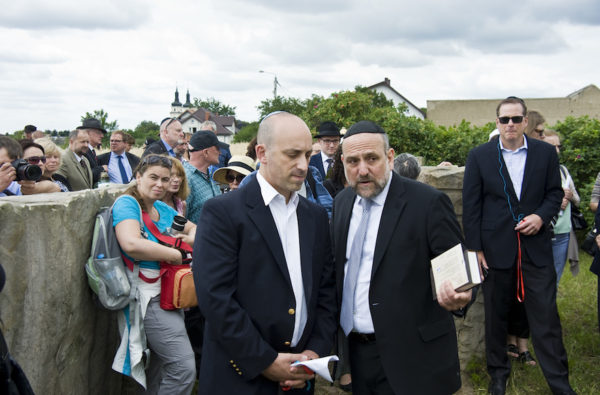 Rabbi Michael Schudrich, right, marks the 75th anniversary of the pogrom in Jedwabne
