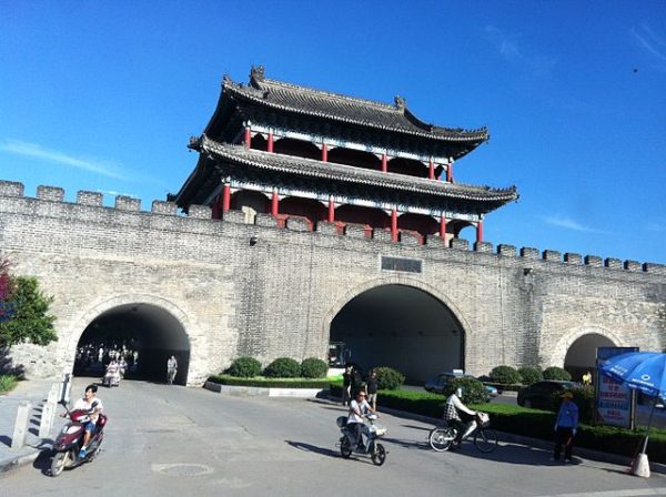 City gate in Kaifeng