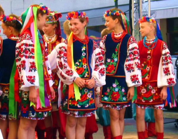 Young Ukrainian women in traditional clothes